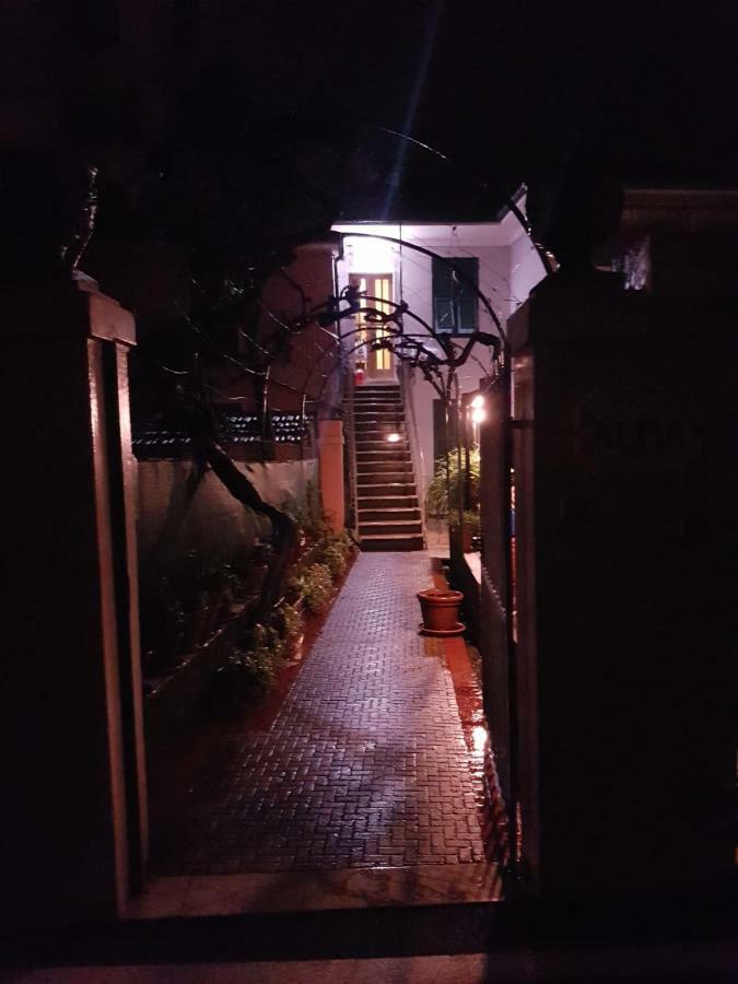 B&B Alda เลวานโต ภายนอก รูปภาพ